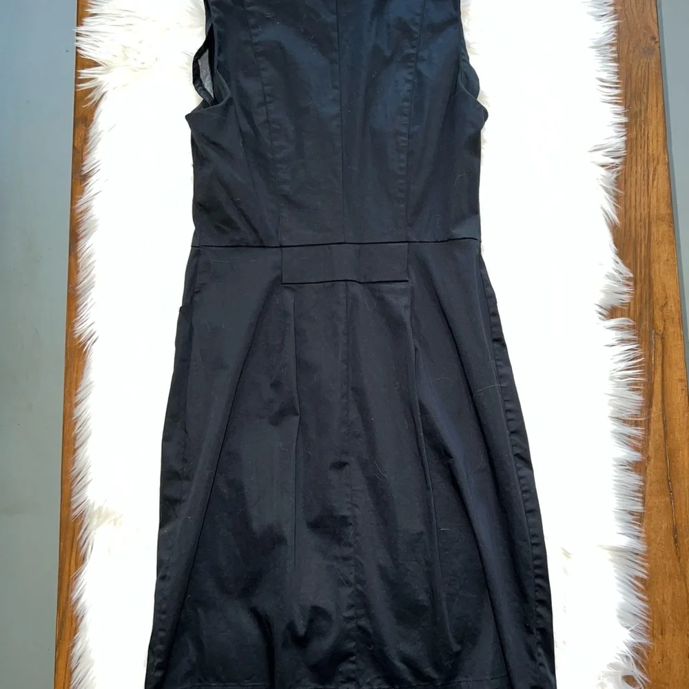 Banana Republic sleeveless black cargo shift dress size 2 - Picture 4 of 12
